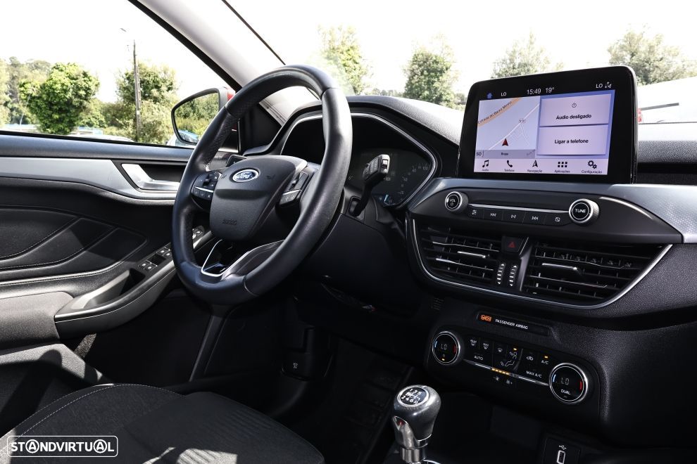 Ford Focus 1.0 EcoBoost Active - 13