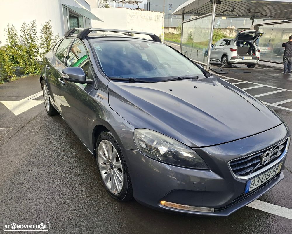 Volvo V40 D2 - 4