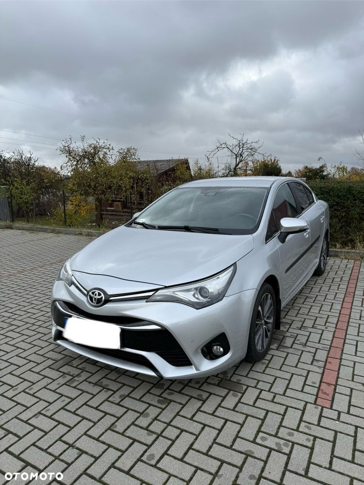 Toyota Avensis - 1