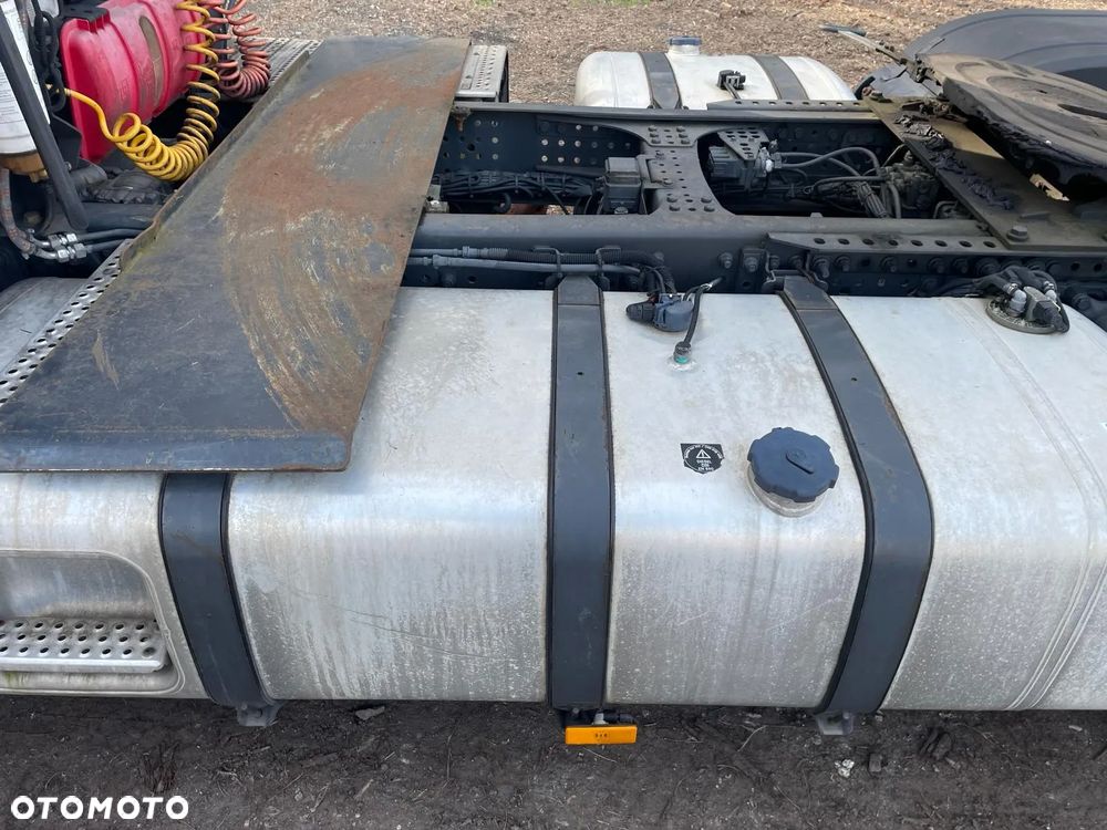 Mercedes-Benz Actros - 12