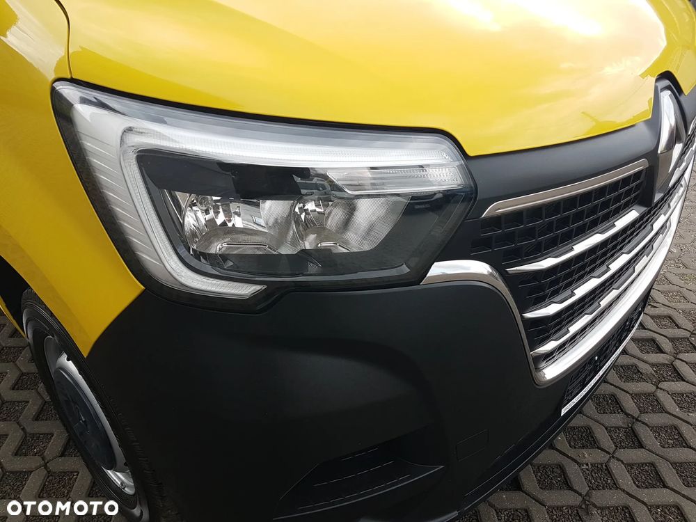 Renault MASTER KONTENER 8EP 4,22x2,24x2,24 KLIMA KRAJOWY MANUAL  6-BIEGÓW DMC 3500 KG - 31
