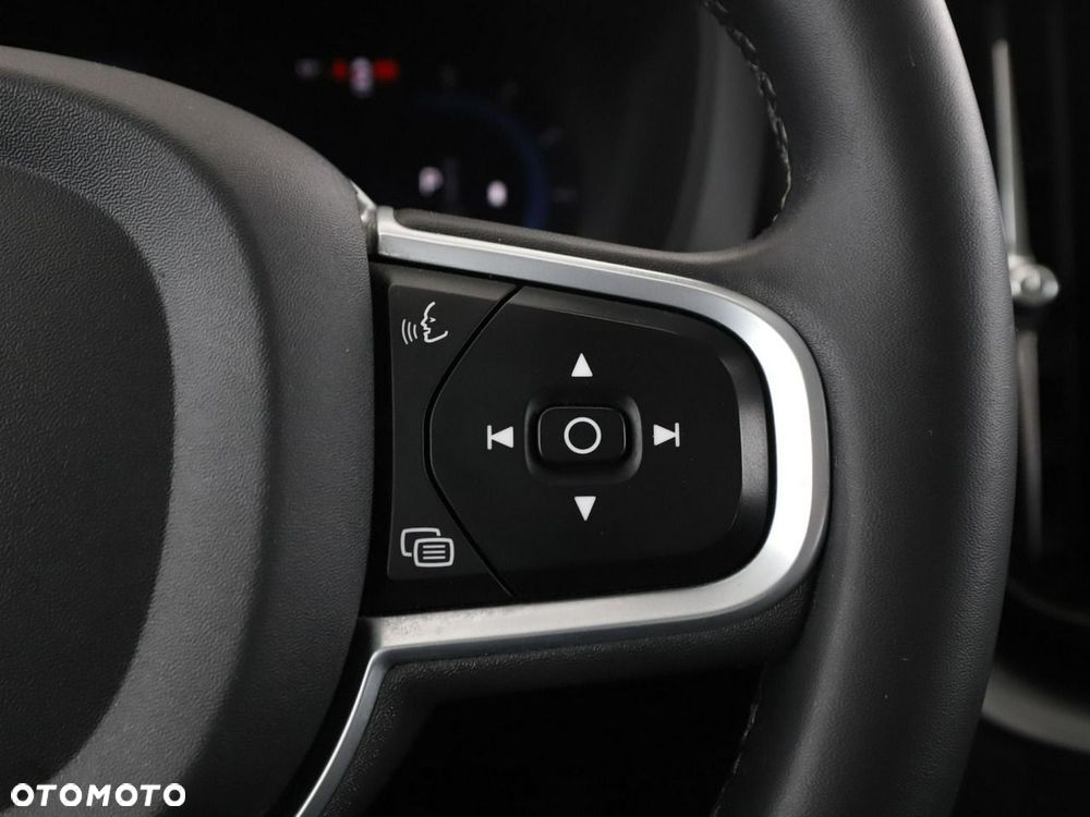 Volvo XC 60 B4 D Core - 32