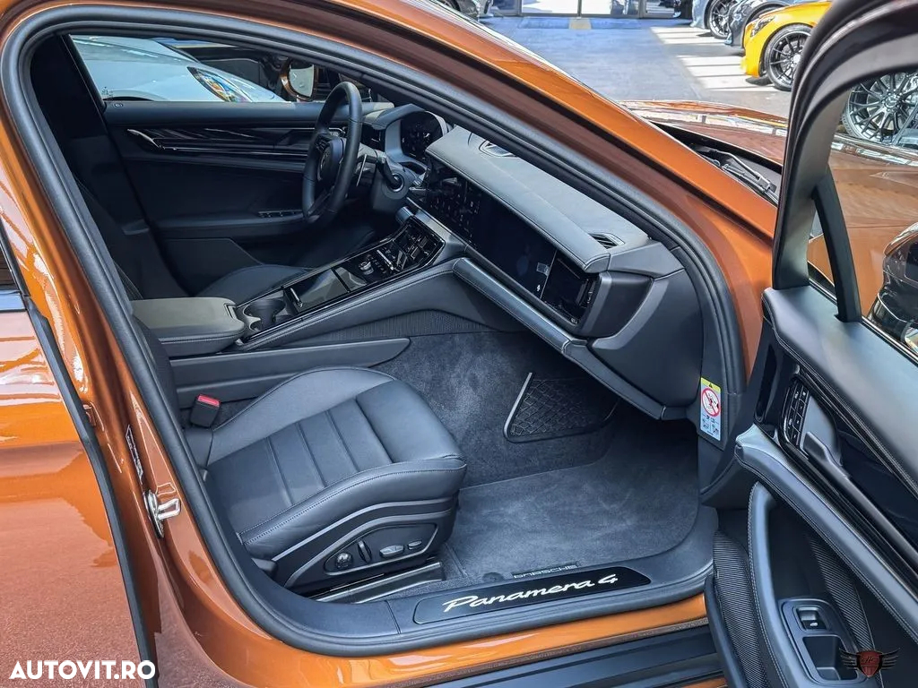 Porsche Panamera 4 E-Hybrid - 18