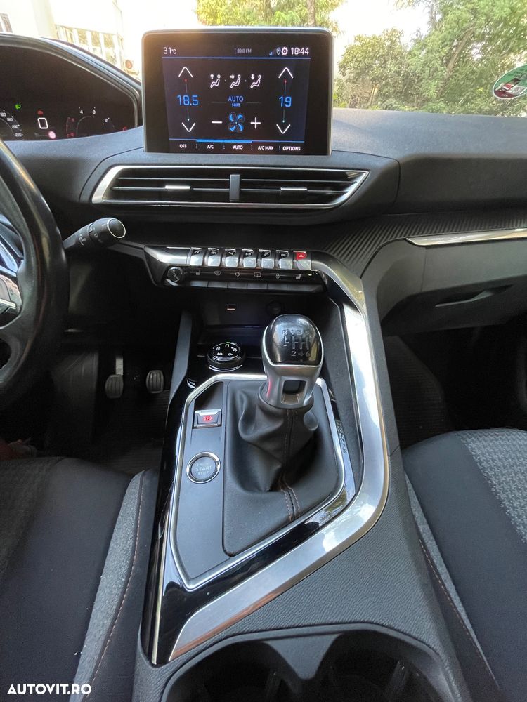Peugeot 3008 1.5 BlueHDI S&S Active - 13