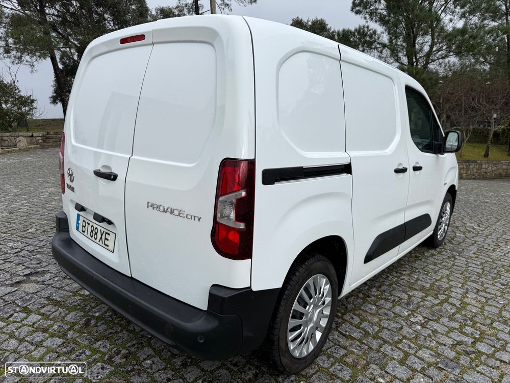 Toyota Proace City / 1.5D 100CV D4D - 6