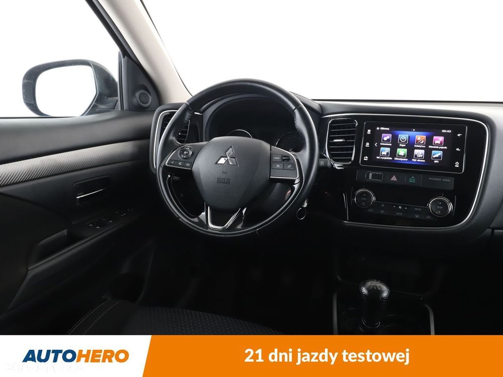 Mitsubishi Outlander - 13