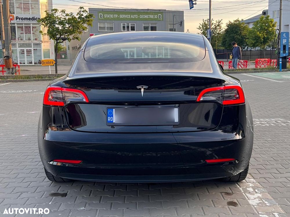 Tesla Model 3 Standard - 5