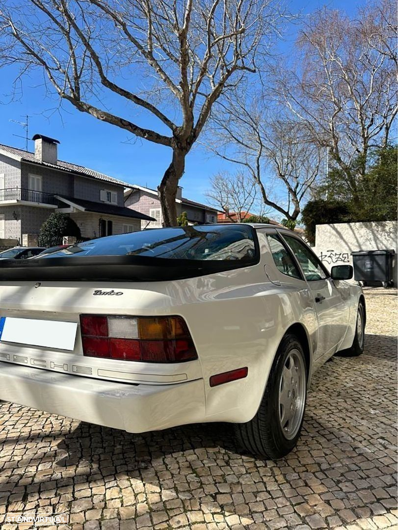 Porsche 944 Standard - 4