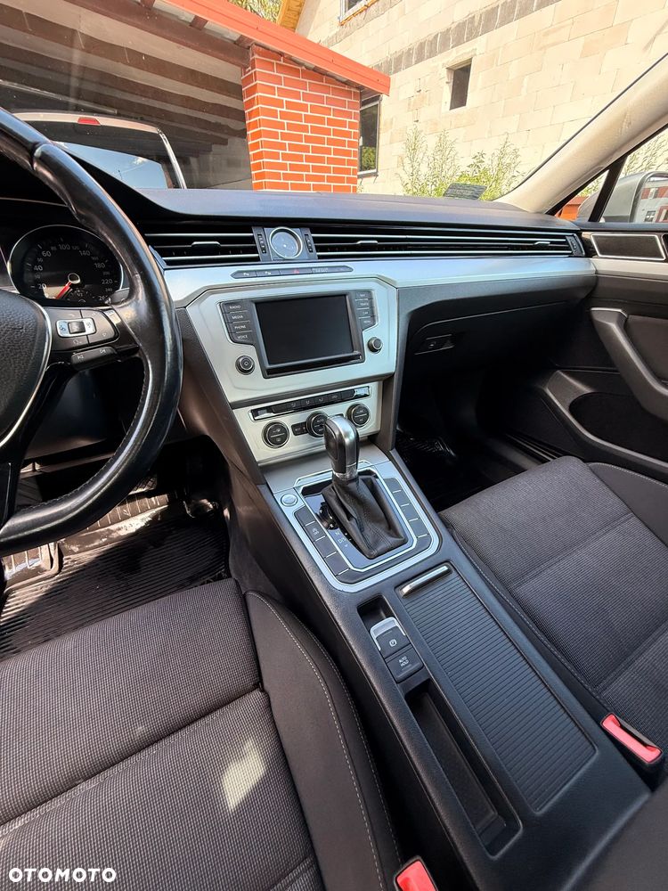 Volkswagen Passat - 7