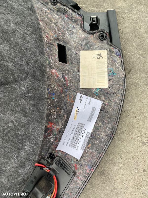 Ornament portbagaj stanga spate VOLVO XC60 2018+ 39841580 - 4