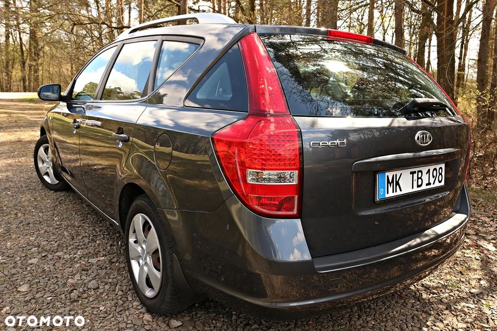 Kia Ceed 1.4 CVVT Attract - 25