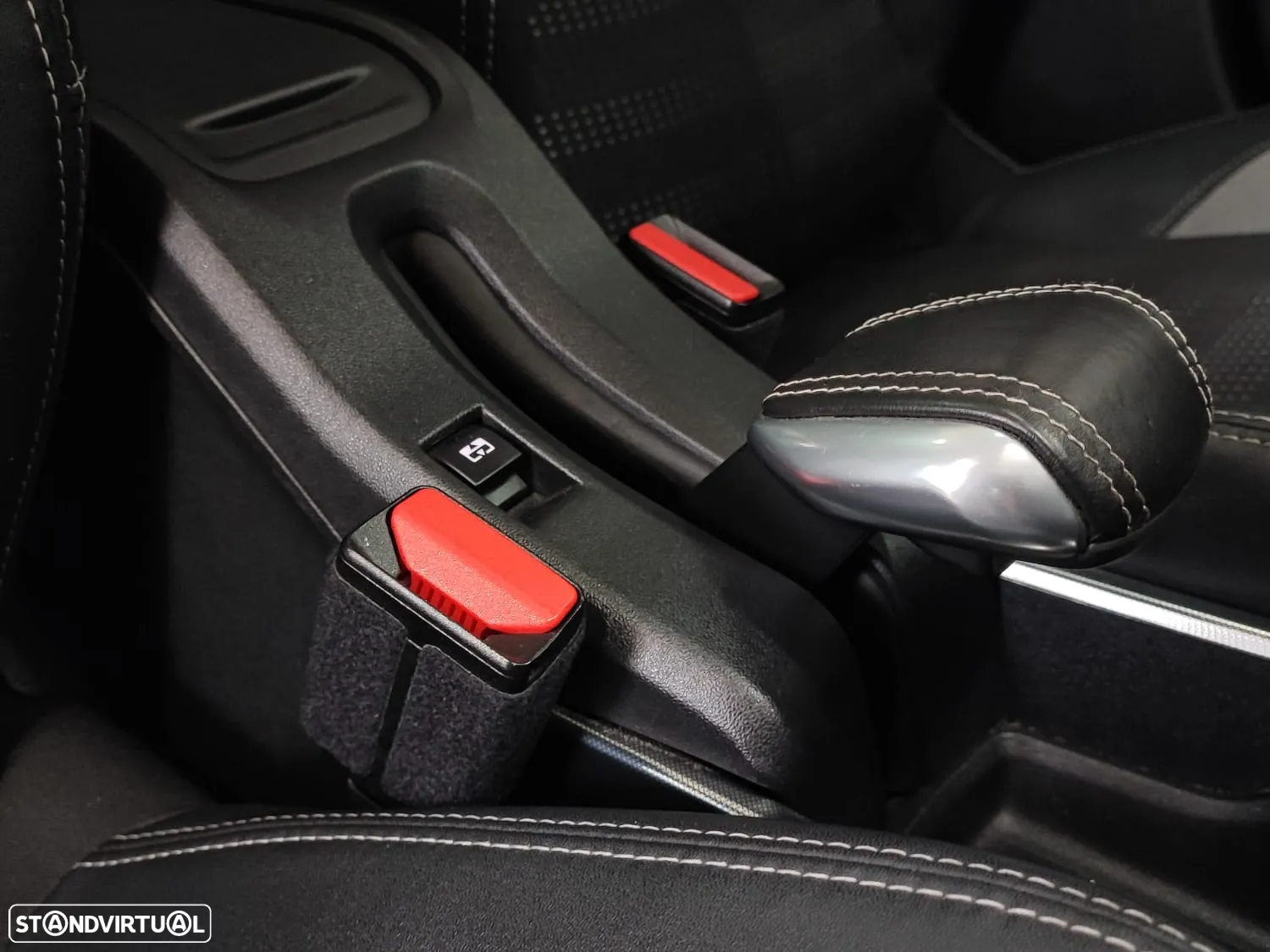 Peugeot 2008 1.4 HDi Allure - 36