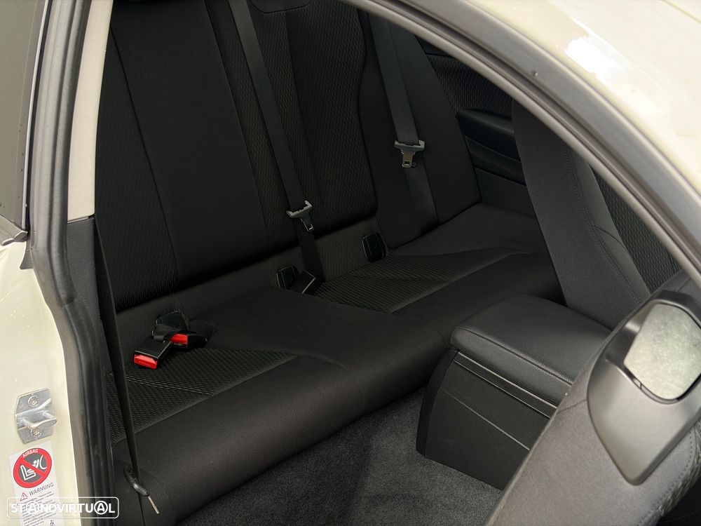 BMW 116 i - 34