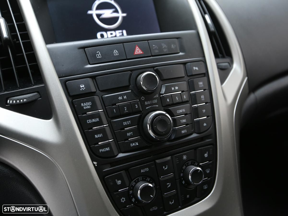 Opel Astra Sports Tourer - 20