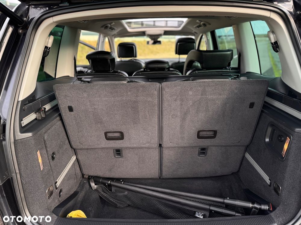 Volkswagen Sharan 2.0 TDI BlueMotion Technology Highline - 22