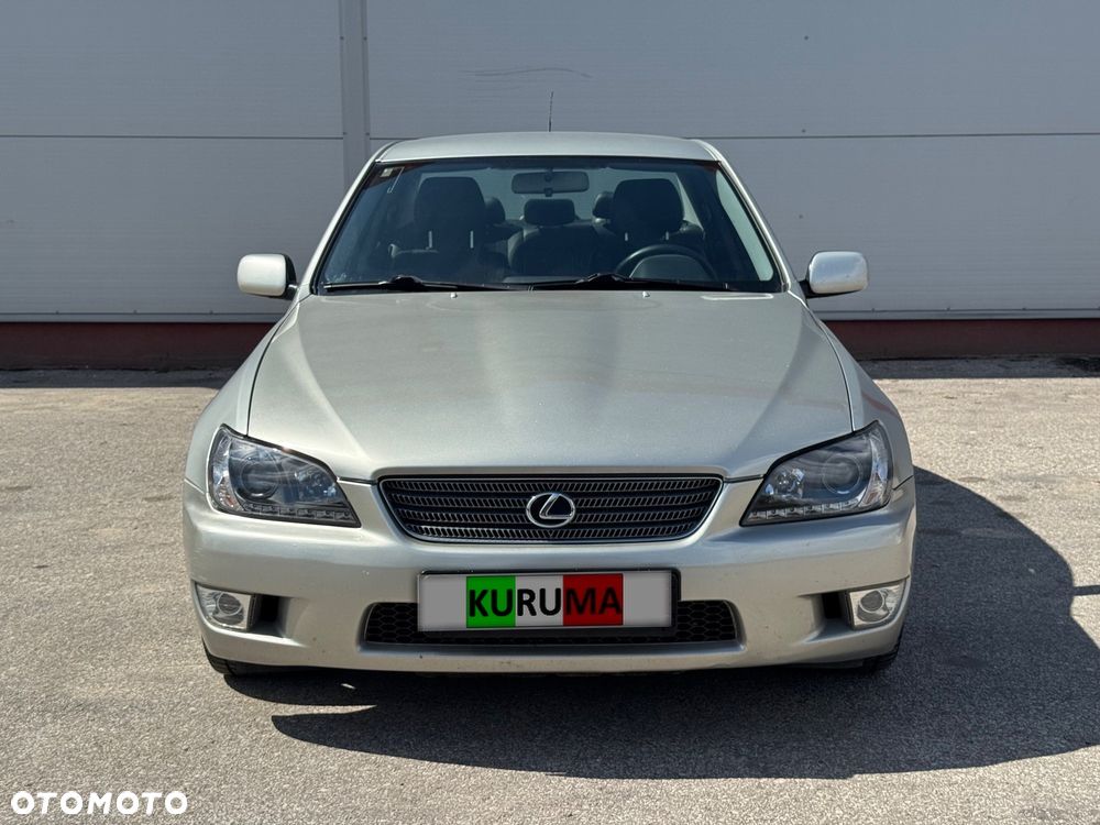 Lexus IS 200 Elegance - 9