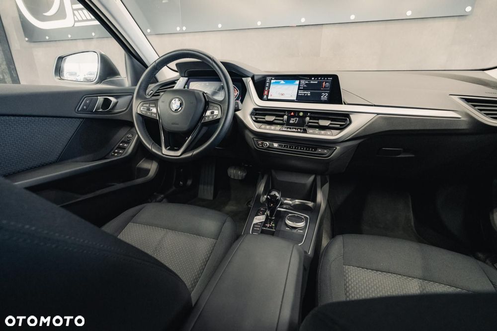 BMW Seria 1 - 17