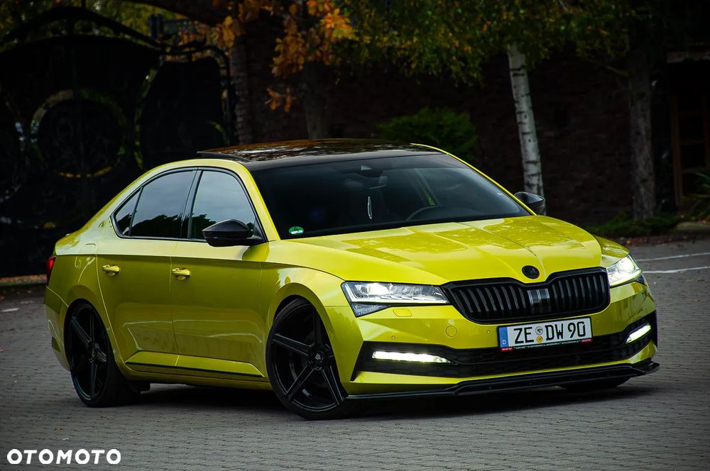 Skoda Superb 2.0 TDI DSG Sportline - 33