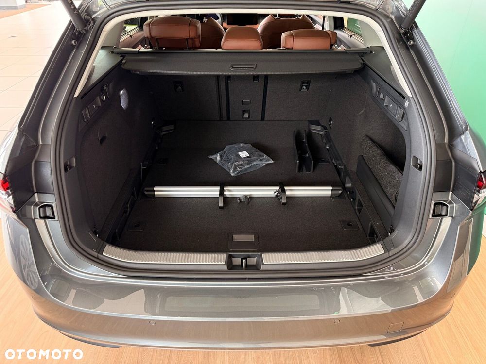 Skoda Superb 2.0 TDI SCR 4x4 L&K DSG - 9