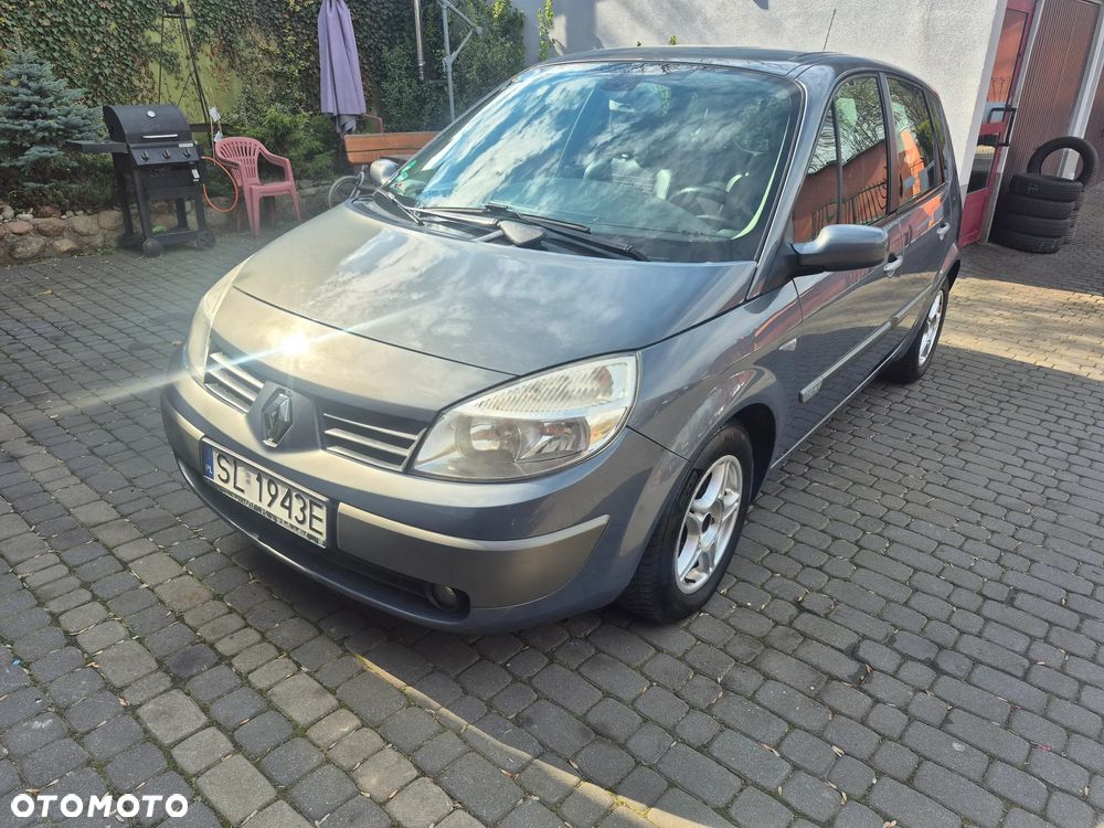 Renault Scenic 1.6 16V Confort Expression - 8