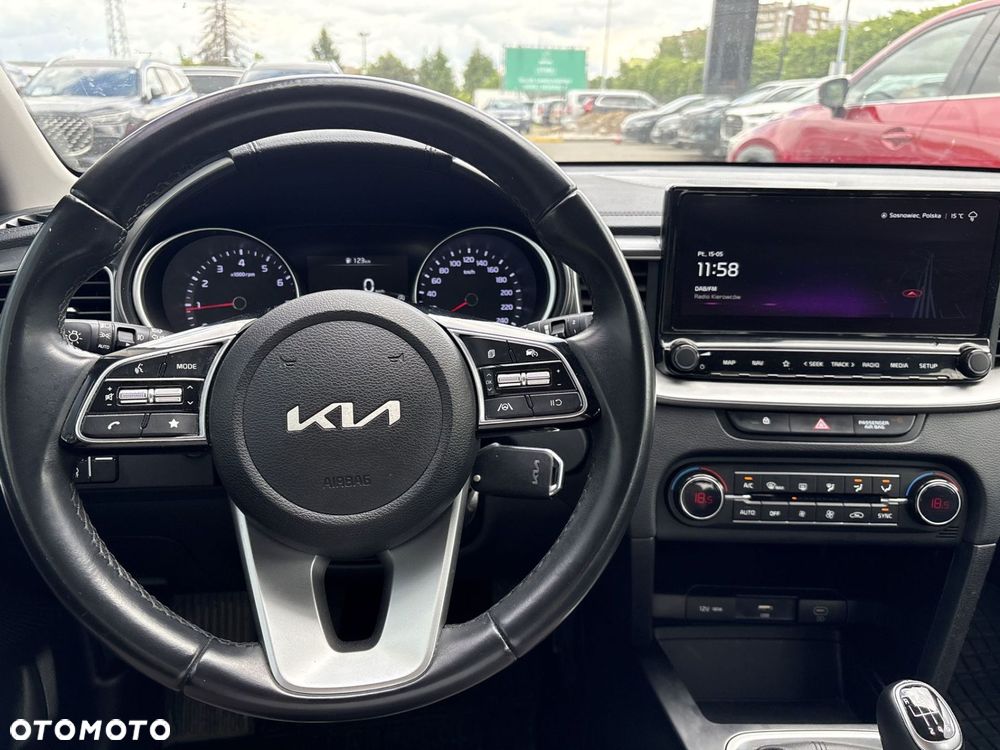 Kia Ceed 1.5 T-GDI M - 13