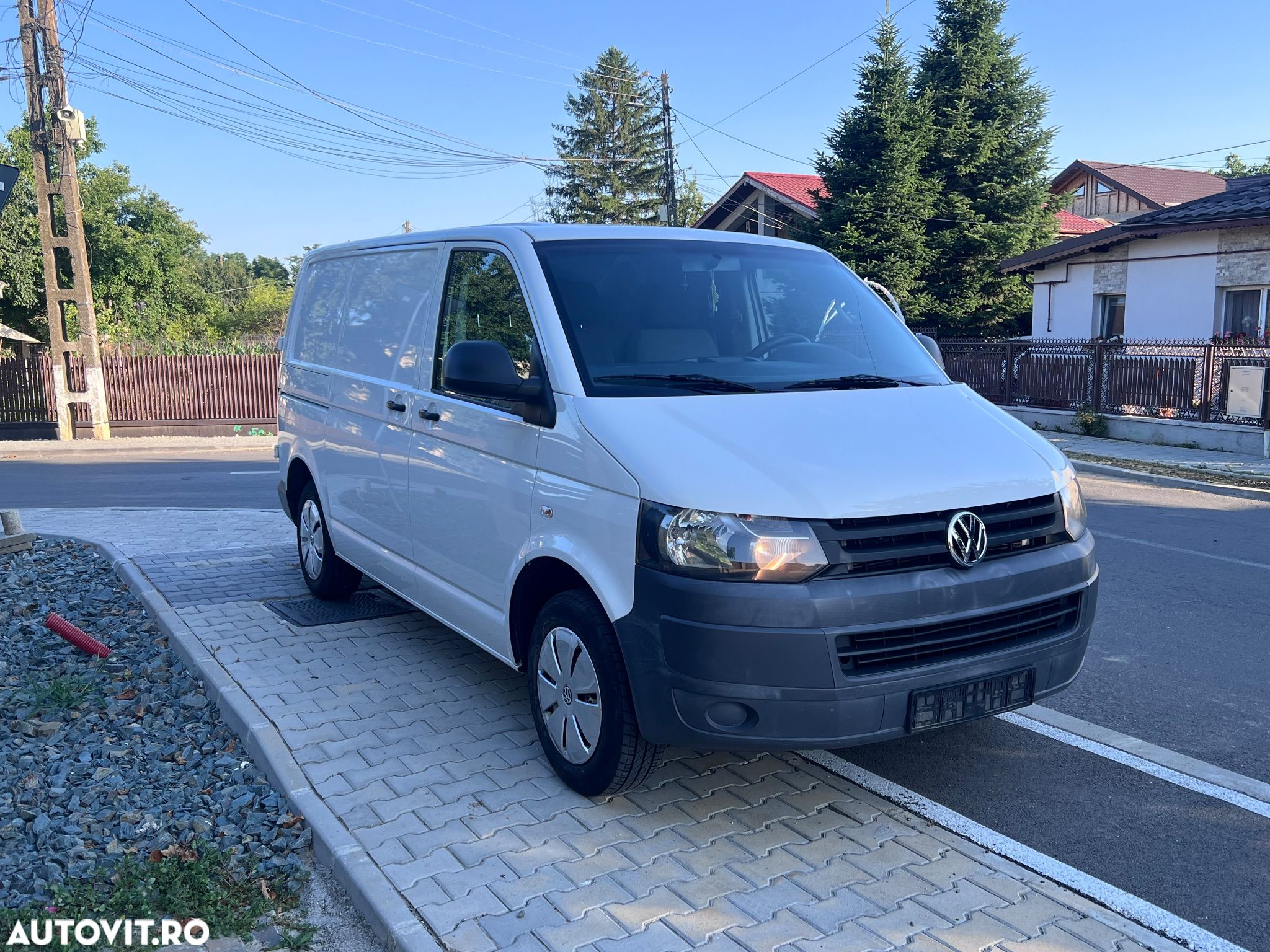 Volkswagen Transporter - 1