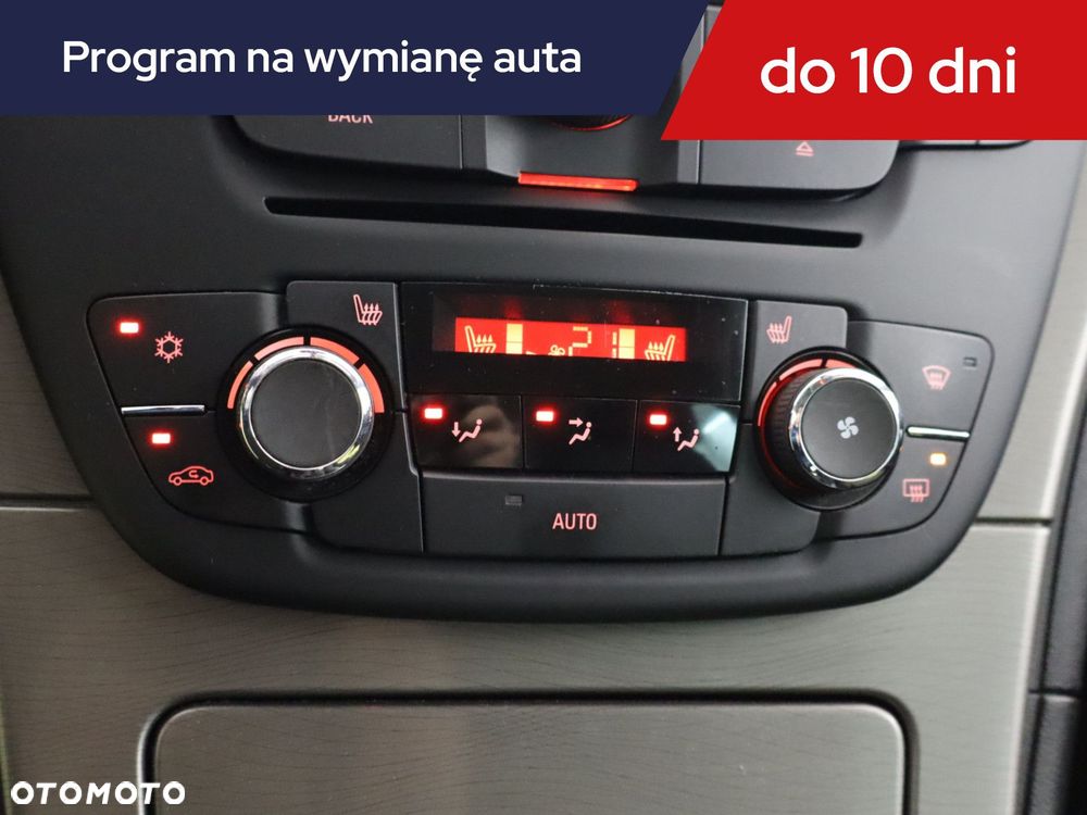 Opel Insignia - 18