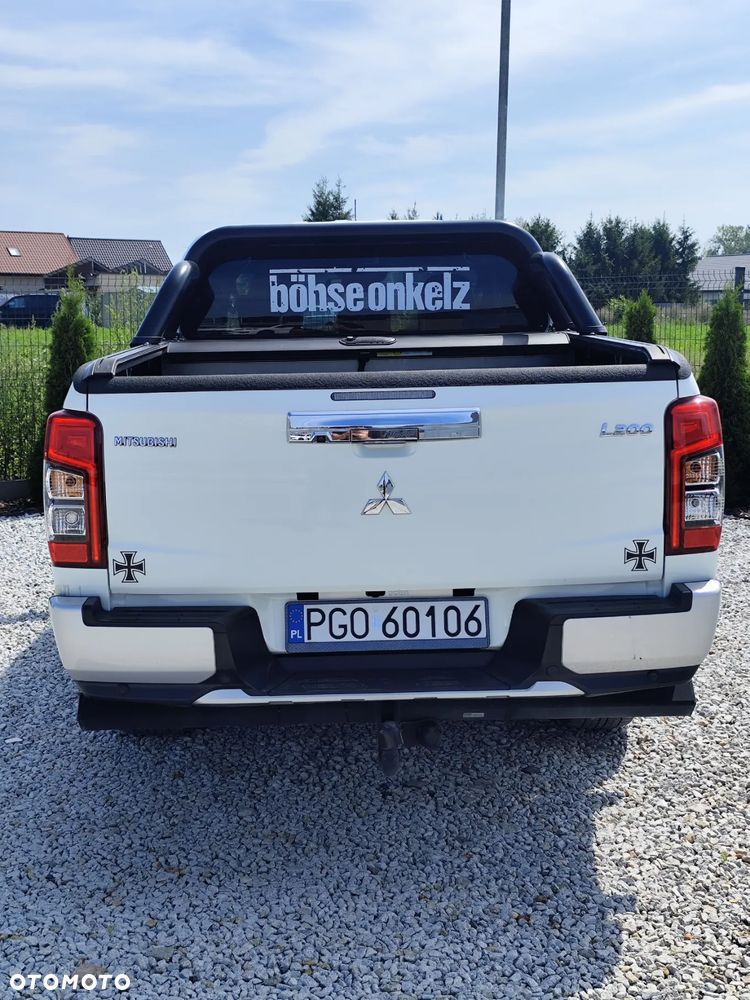 Mitsubishi L200 - 10