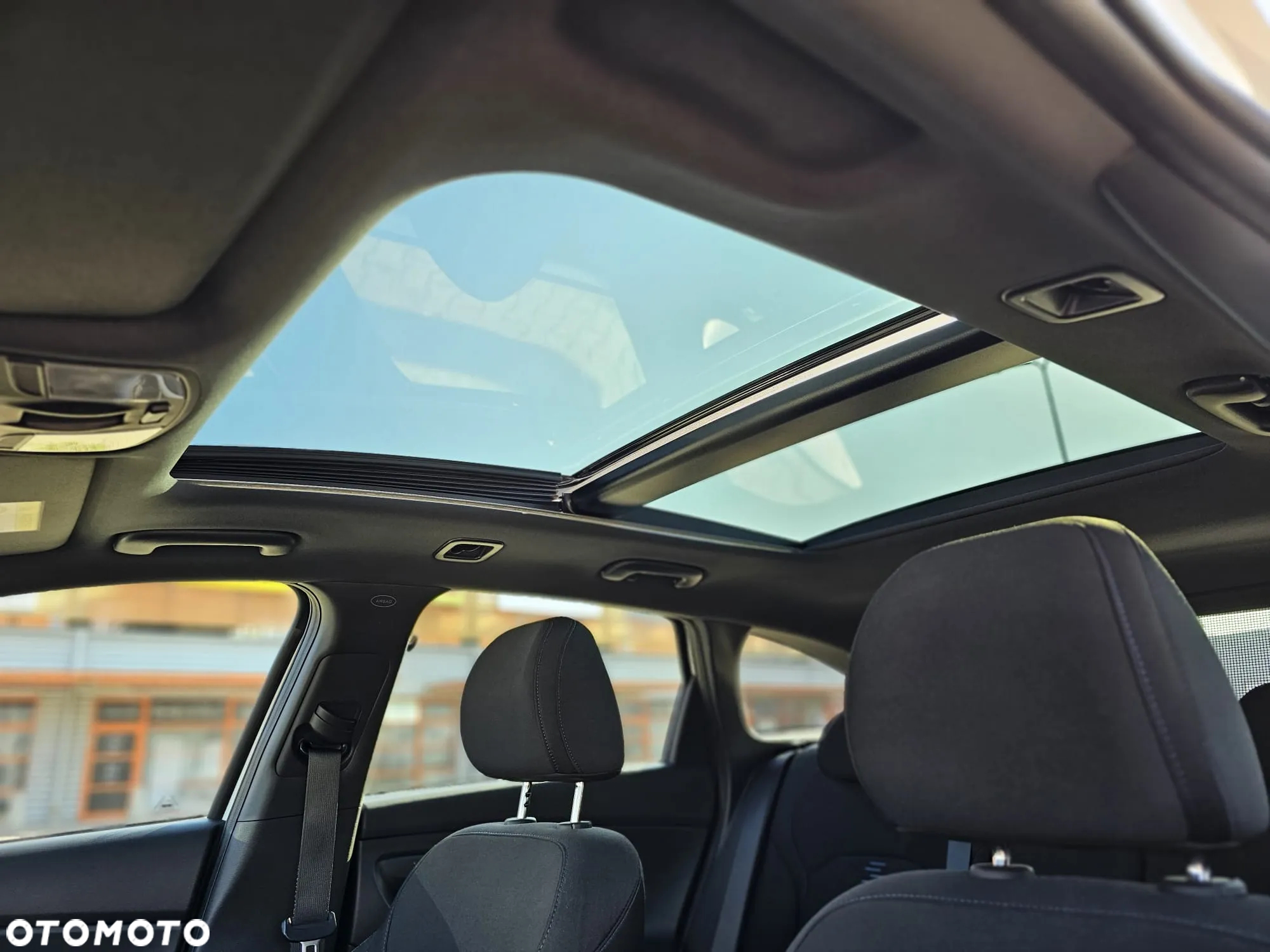 Hyundai i30 Kombi 1.4 T-GDI DCT Passion Plus - 26