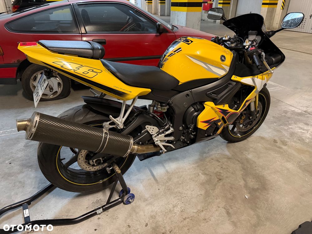 Yamaha R6 - 29