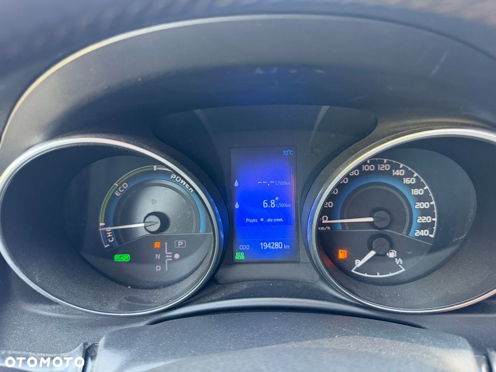 Toyota Auris - 14