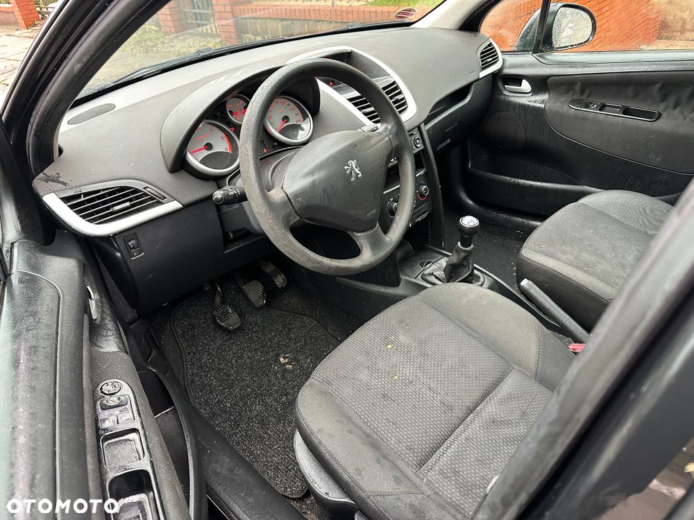 Peugeot 207 1.6 HDi - 5