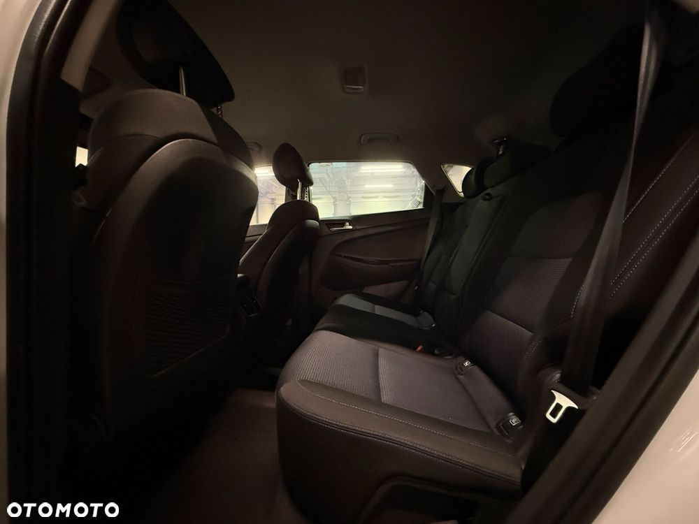 Hyundai Tucson 1.7 CRDI BlueDrive Style 2WD DCT - 24