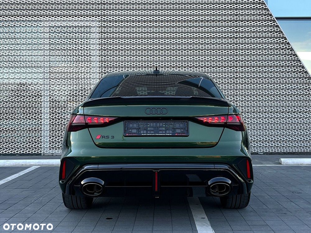 Audi RS3 Limousine - 12