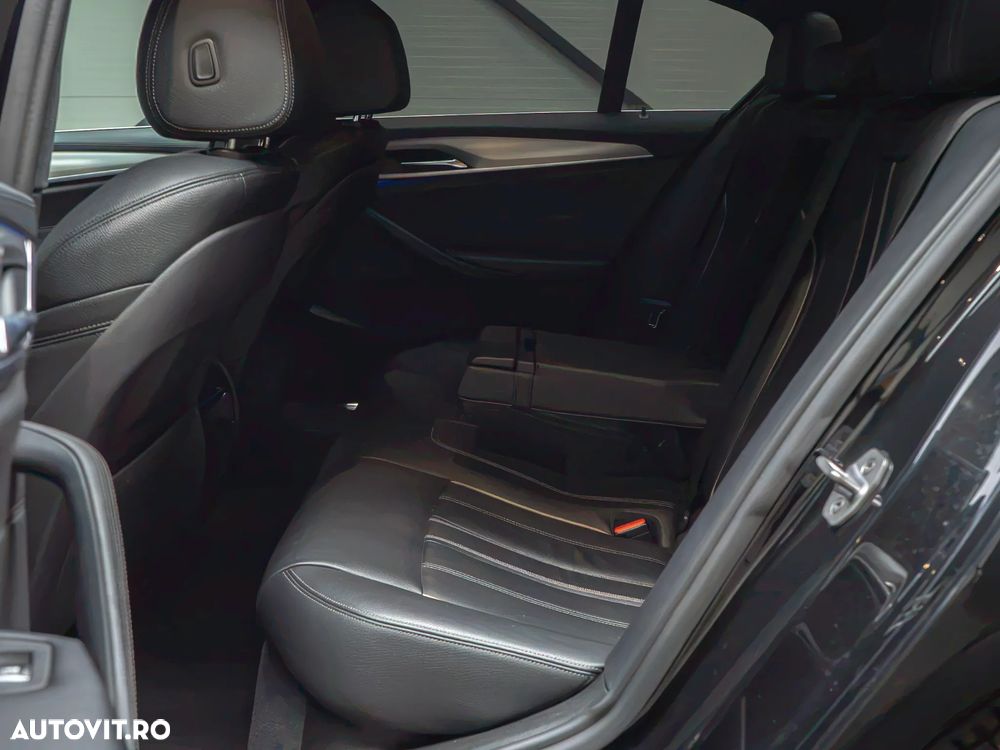 BMW Seria 5 530d xDrive Aut. Luxury Line - 23