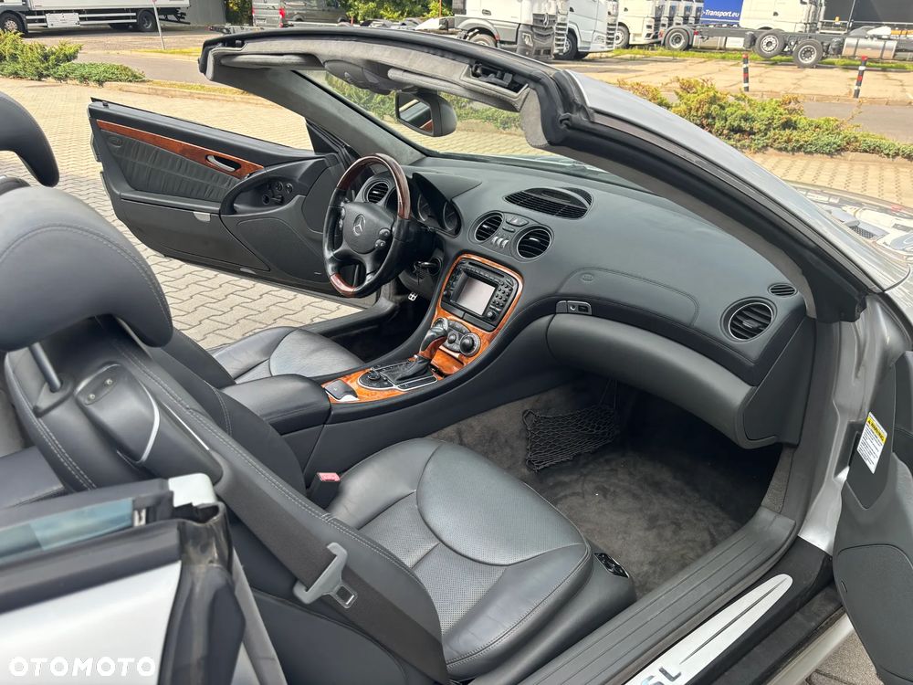 Mercedes-Benz SL 600 - 15