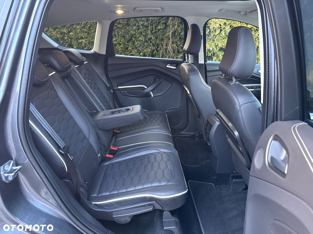 Ford Kuga 1.5 EcoBoost 4x4 Vignale - 36