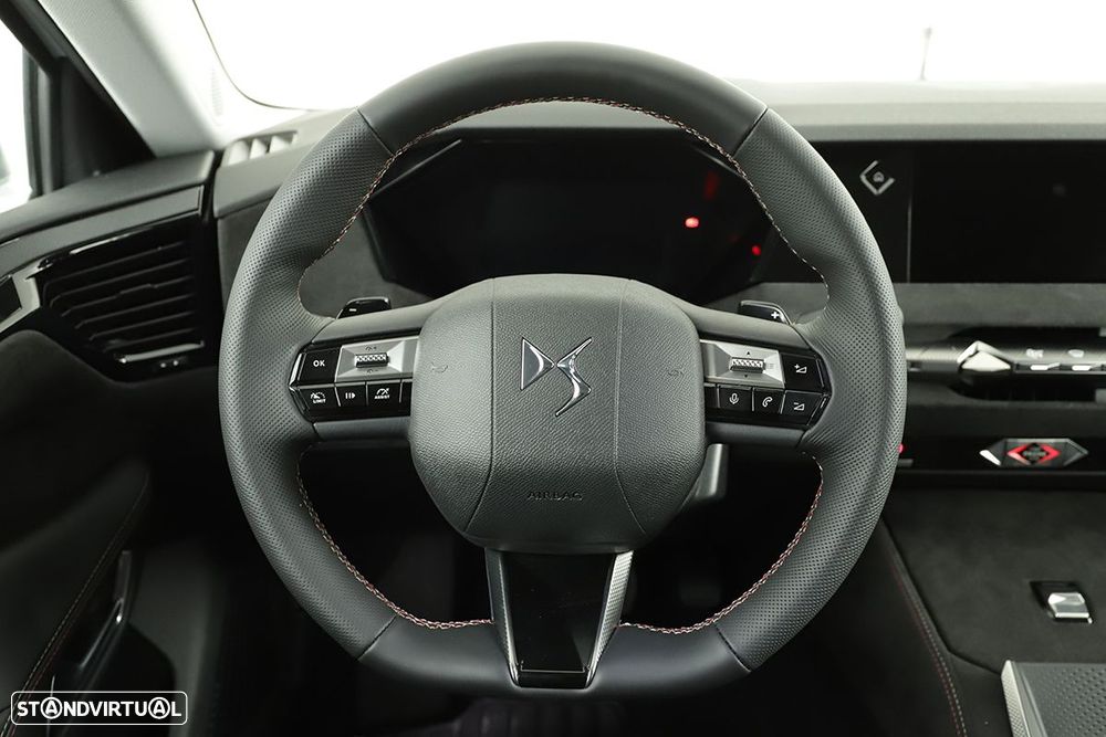 DS DS4 4 1.2 PureTech Performance Line EAT8 - 15