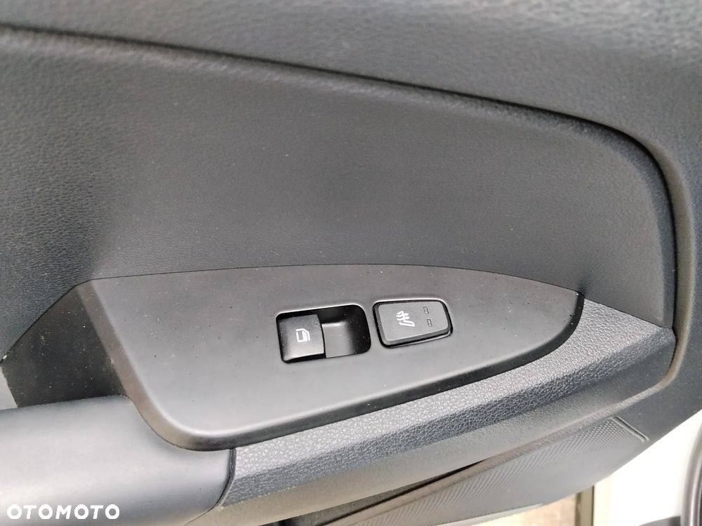 Kia Sportage 1.6 T-GDI MHEV Business Line 4WD DCT - 26