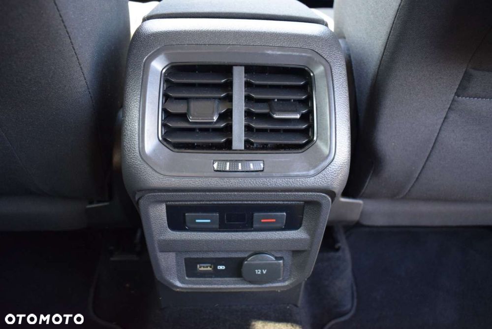 Volkswagen Tiguan - 26