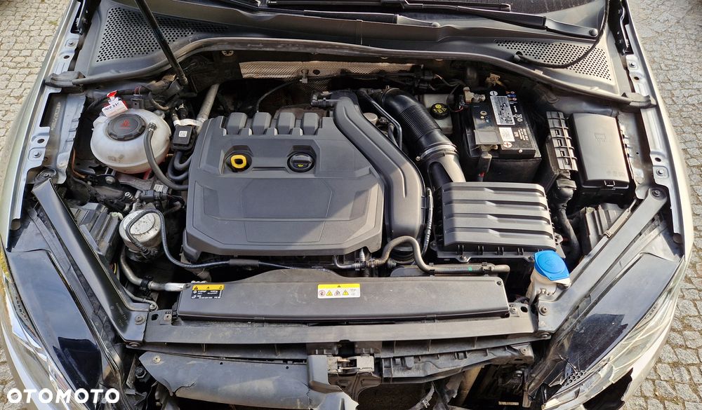 Volkswagen Golf 1.5 TSI BMT Evo Comfortline DSG - 25