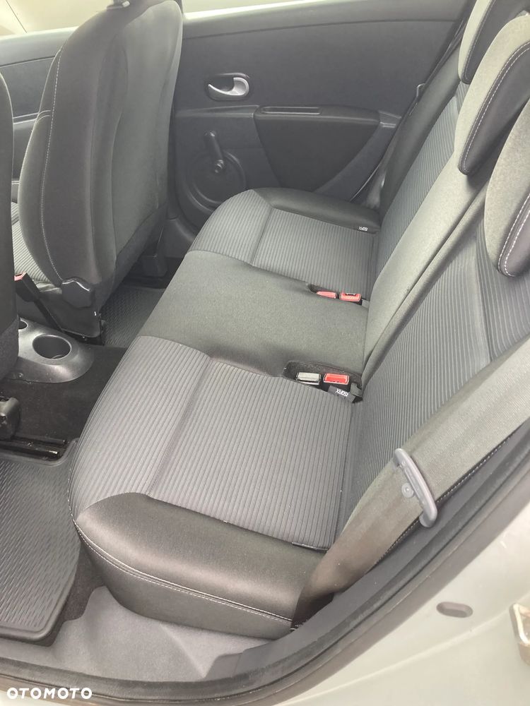 Renault Clio 1.5 dCi Alize - 7