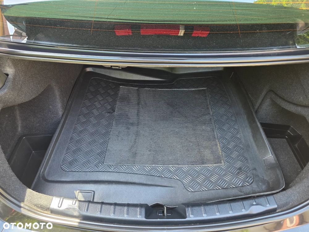 BMW Seria 3 320i Efficient Dynamics Edition Luxury Line - 27