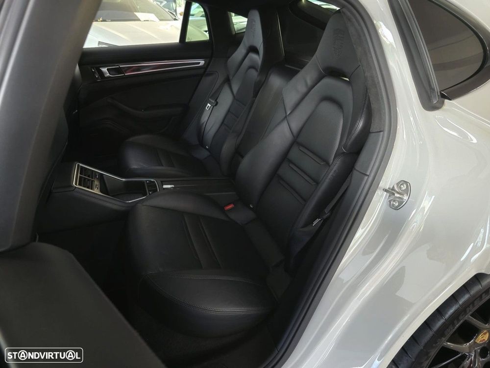 Porsche Panamera 4S Diesel - 44