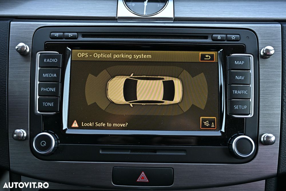 Volkswagen Passat - 8