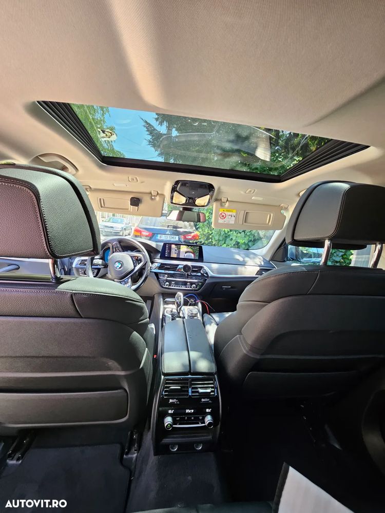 BMW Seria 5 530d xDrive Aut. M Sport Edition - 35