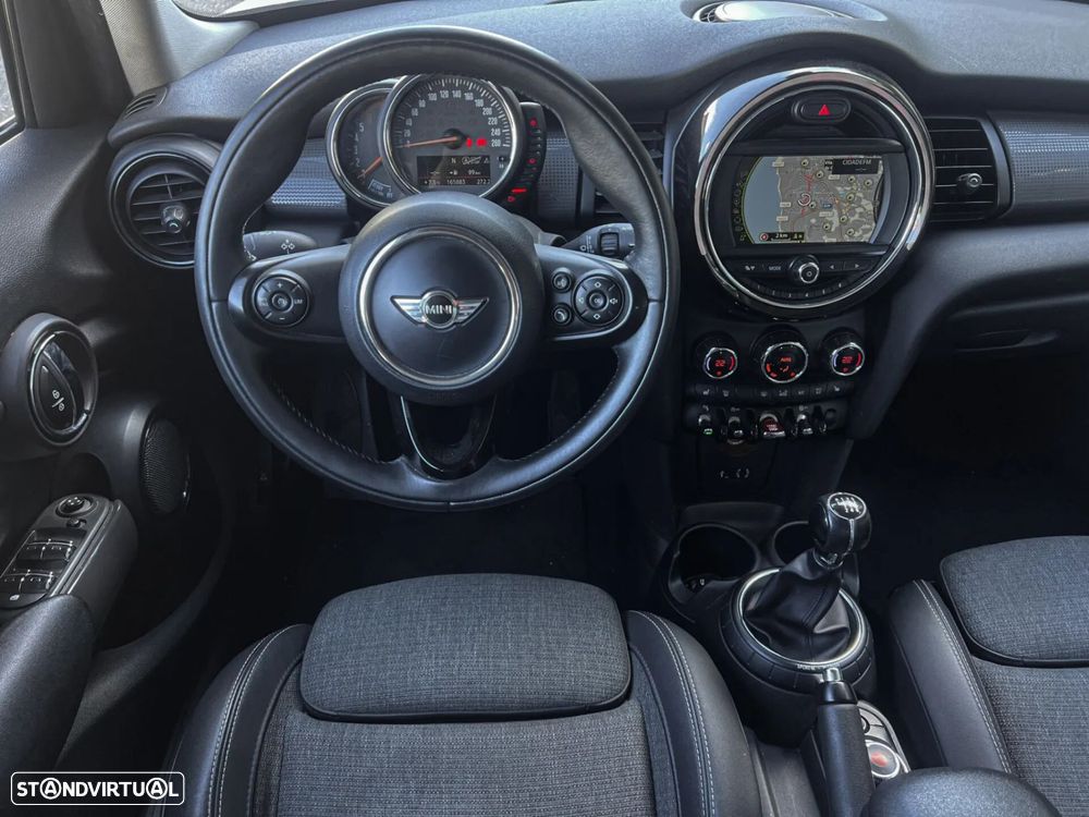 MINI 5 Portas Cooper D - 6