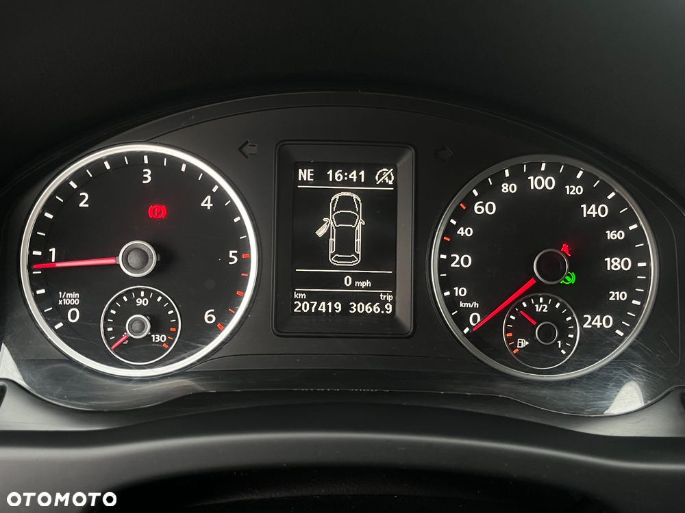 Volkswagen Tiguan 2.0 TDI DPF 4Motion BlueMotion Technology DSG Trend & Fun - 13