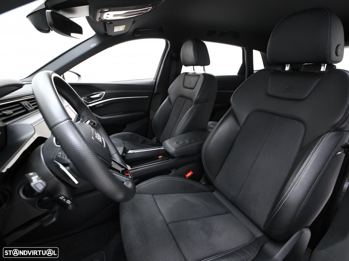 Audi e-tron 55 quattro - 12