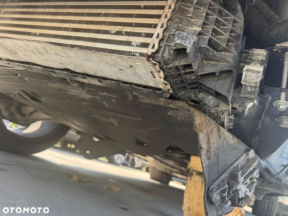 Volvo XC 90 D5 SCR AWD R-Design 7os - 11